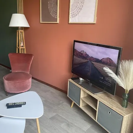 Charmant Appartement Avec Grande Capacite D'Accueil Saint-Jacques-de-la-Lande Exterior foto