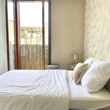 Charmant Appartement Avec Grande Capacite D'Accueil Saint-Jacques-de-la-Lande Exterior foto