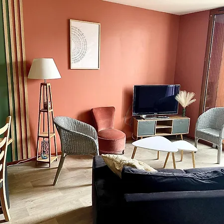 Charmant Appartement Avec Grande Capacite D'Accueil Saint-Jacques-de-la-Lande Exterior foto